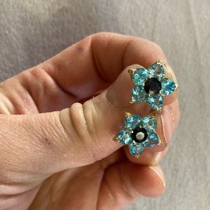 Gold flower earrings